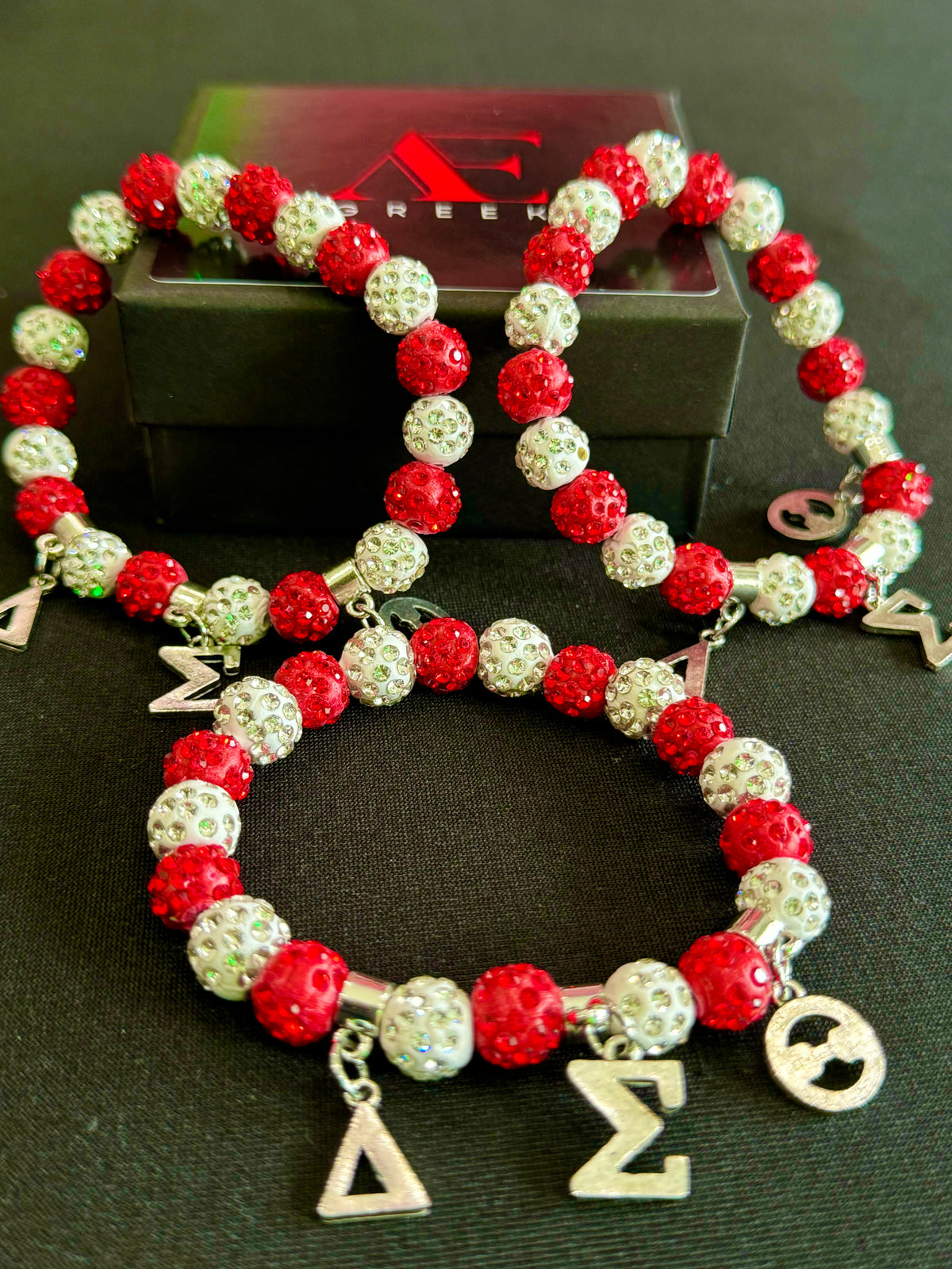 Delta Sigma Theta ΔΣΘ Red And White Beaded Bracelet