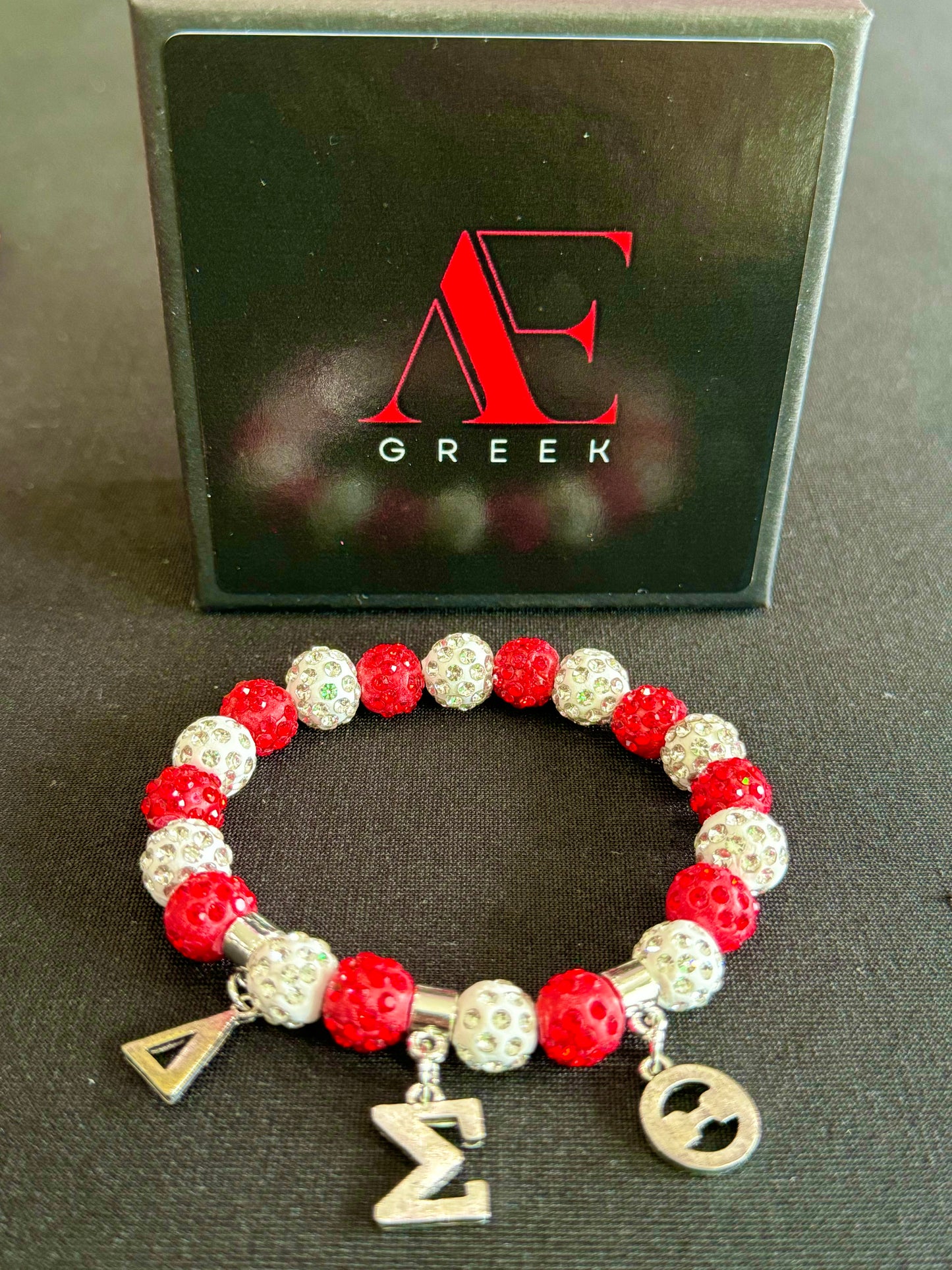 Delta Sigma Theta ΔΣΘ Red And White Beaded Bracelet