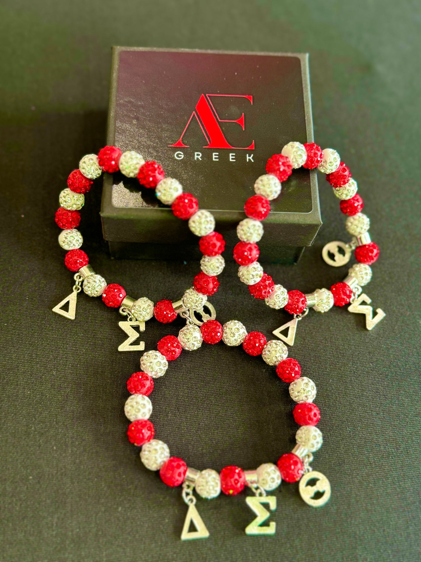 Delta Sigma Theta ΔΣΘ Red And White Beaded Bracelet