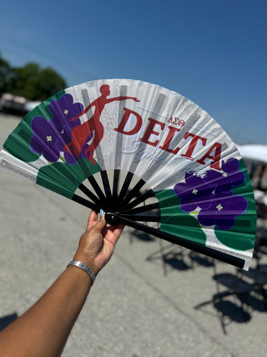 Delta Cream Large Fan